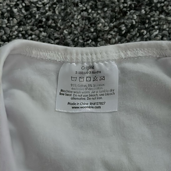 Woombie Original baby infant Swaddle 0-3 months 5-13 lbs Purple Elephant EUC - Picture 4 of 5